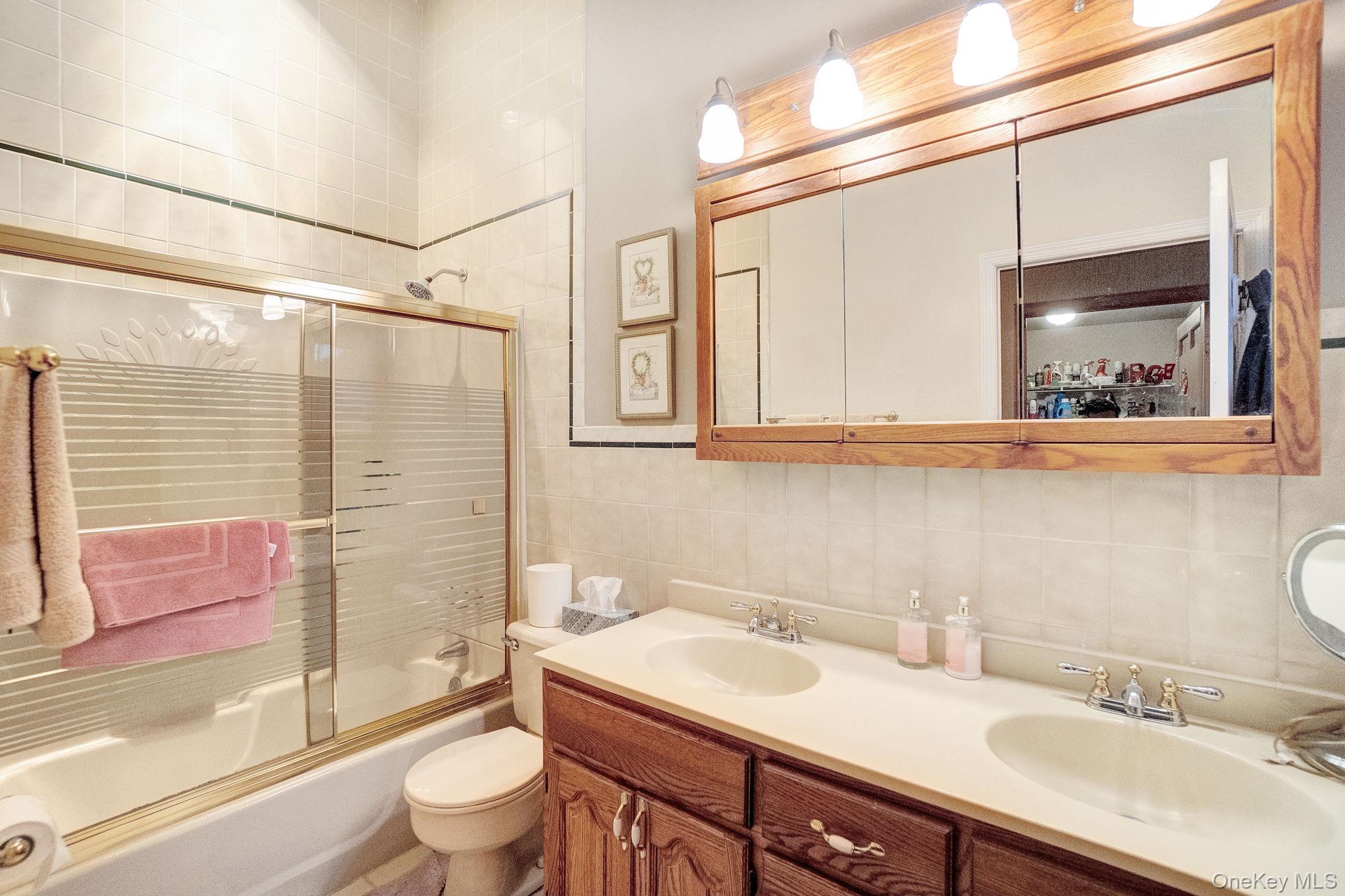 179 Swan Lane, Levittown, NY 11756