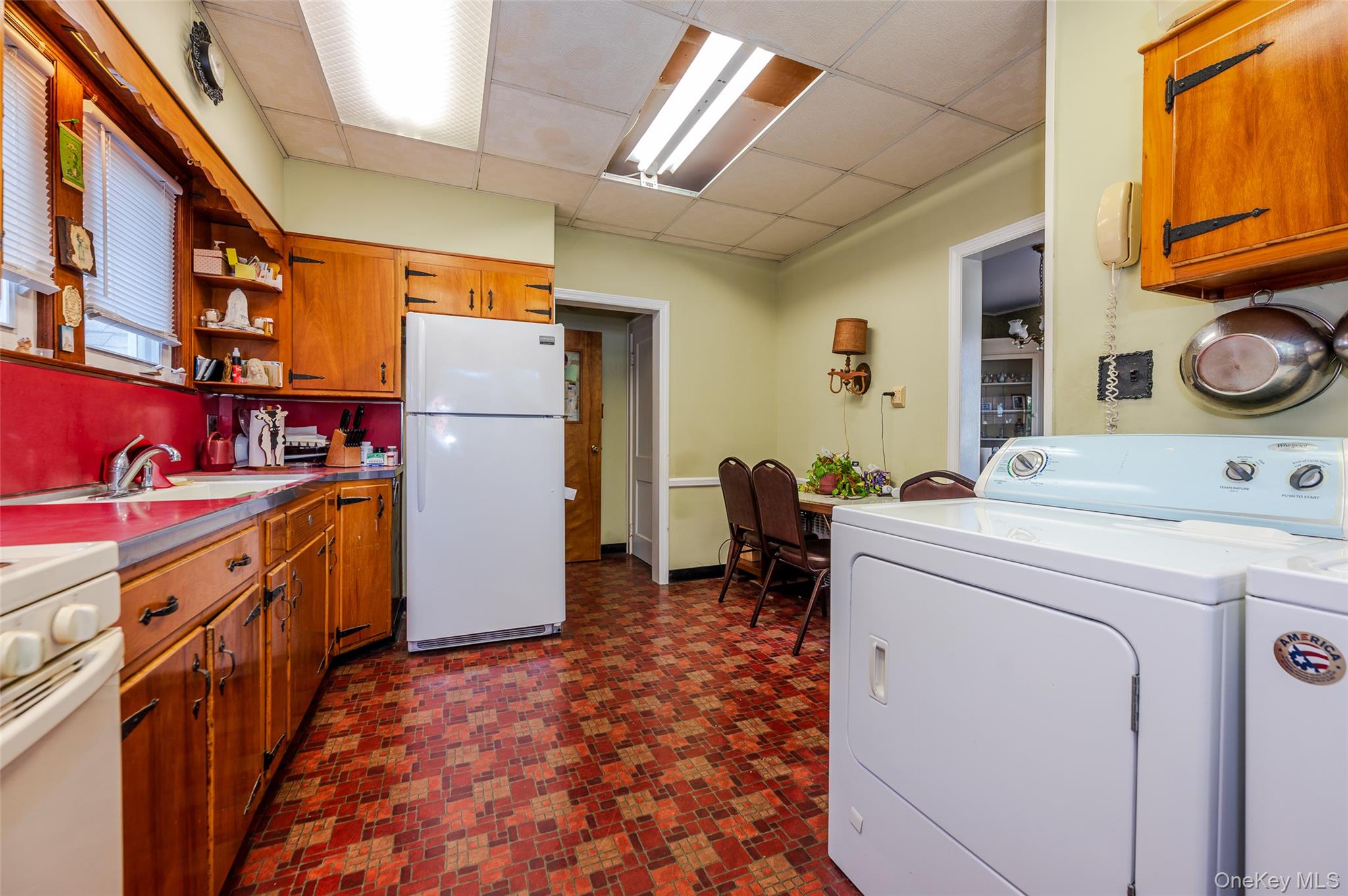 480 Windsor Place, Oceanside, NY 11572