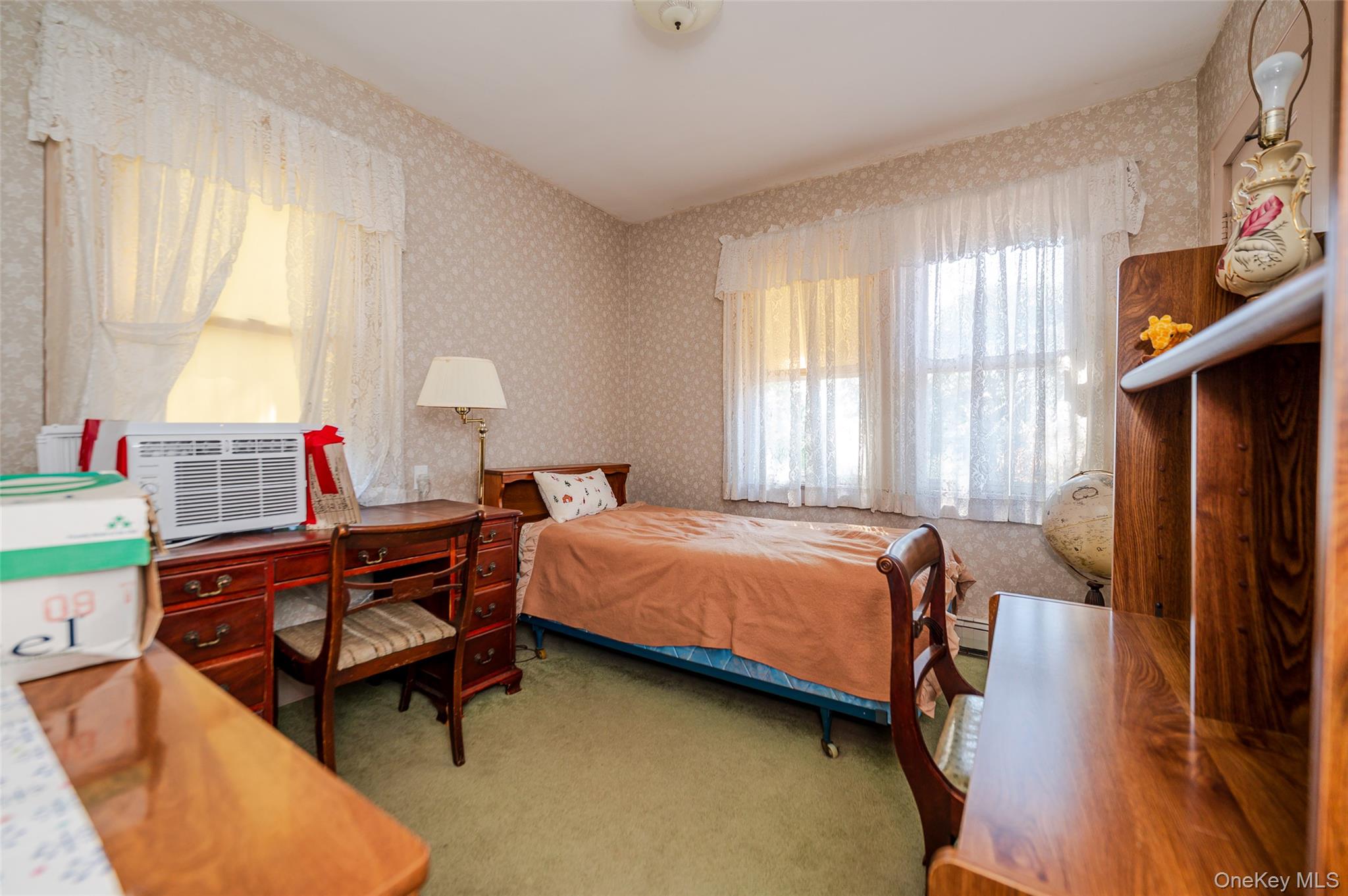 480 Windsor Place, Oceanside, NY 11572