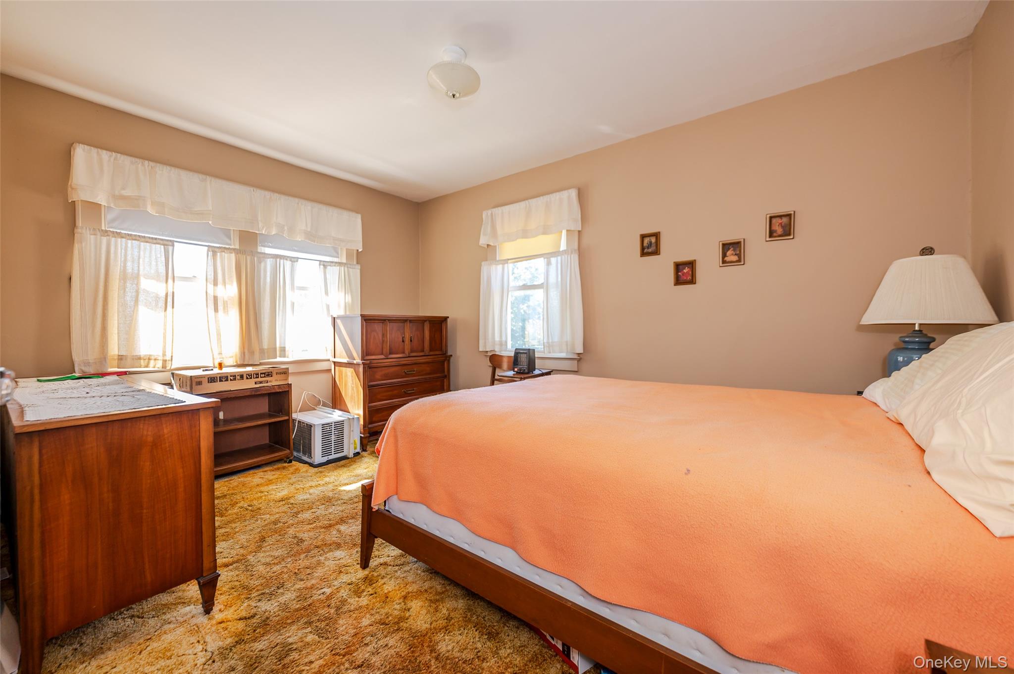 480 Windsor Place, Oceanside, NY 11572