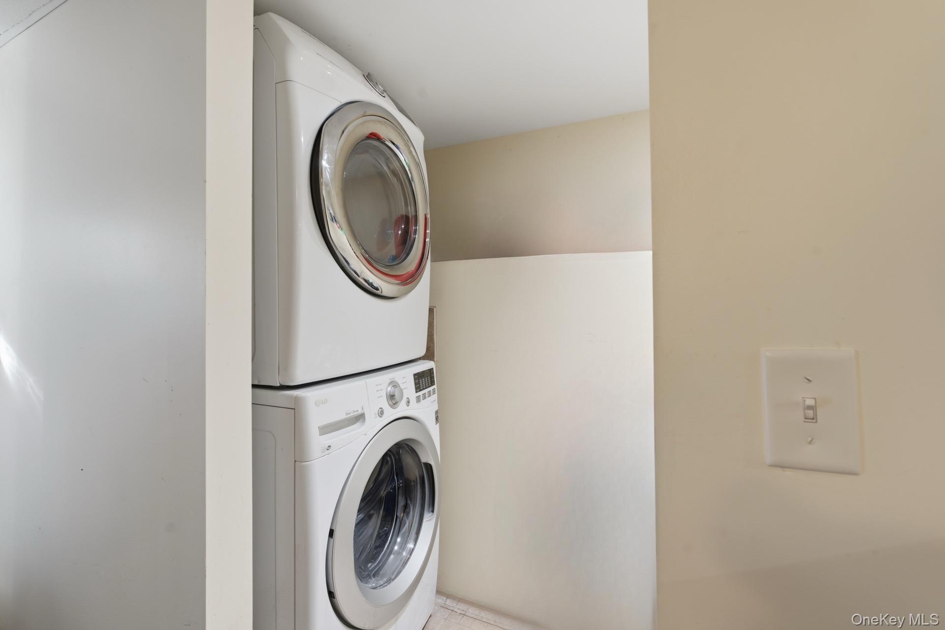 1537 N Thompson Drive, Bay Shore, NY 11706