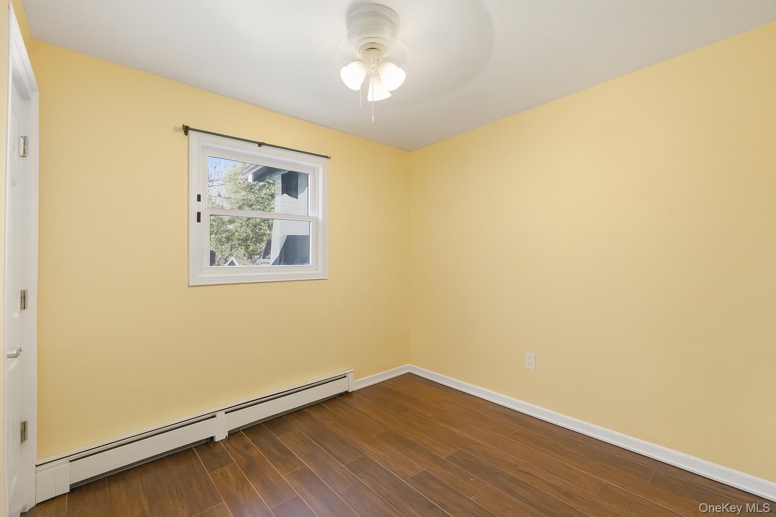 1537 N Thompson Drive, Bay Shore, NY 11706