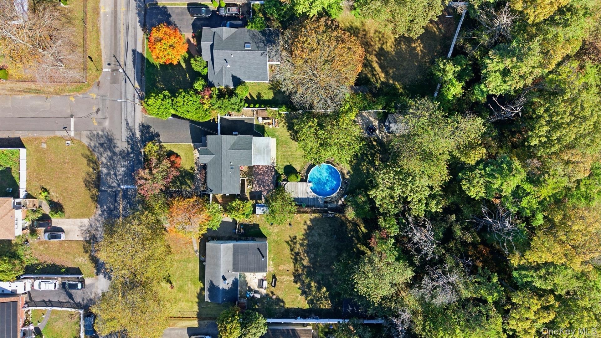 1537 N Thompson Drive, Bay Shore, NY 11706