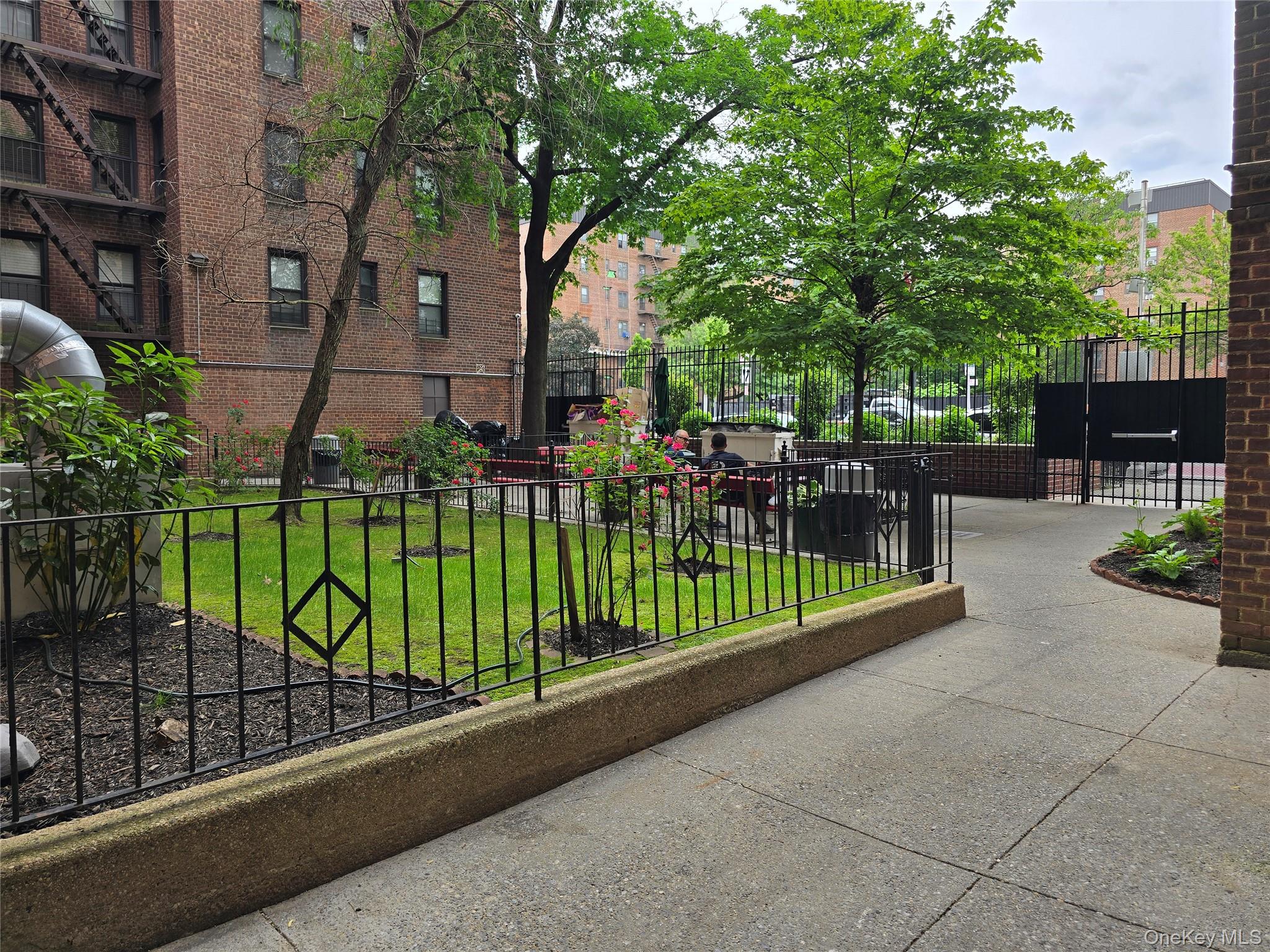 33-06 92nd Street # 6M, Jackson Heights, NY 11372