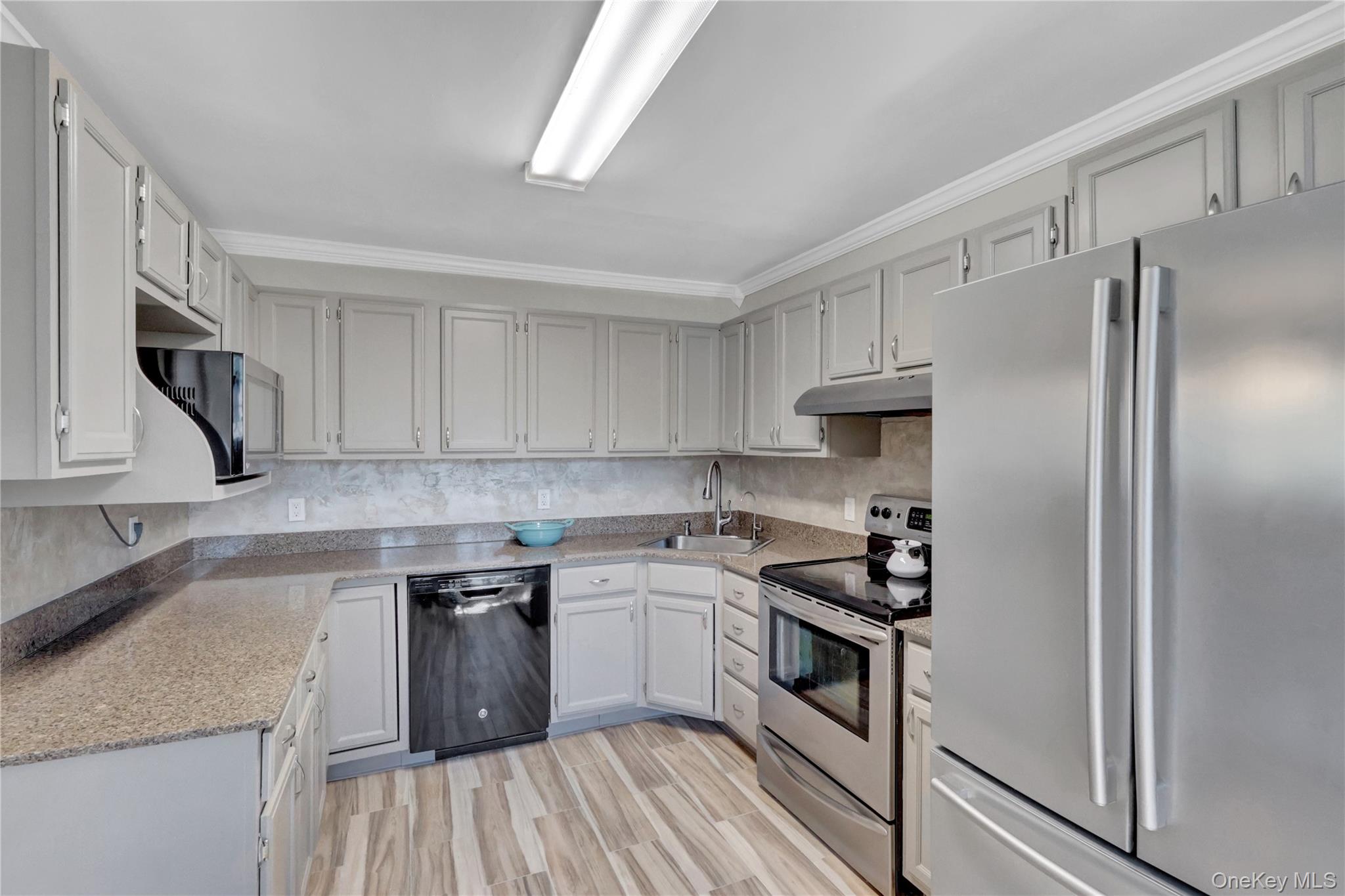 30 Kilroy Drive, Mastic, NY 11950