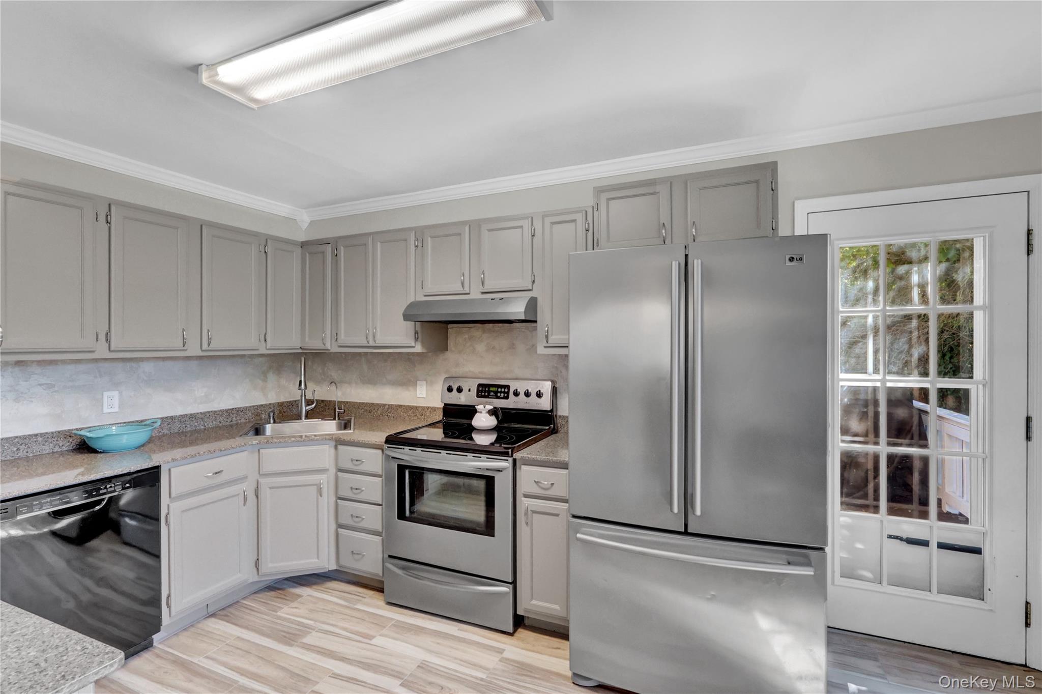 30 Kilroy Drive, Mastic, NY 11950