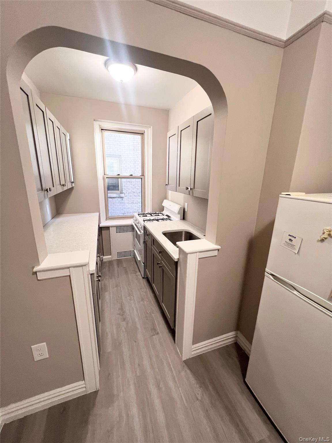 3321 Bruckner Boulevard # 2M, Bronx, NY 10461