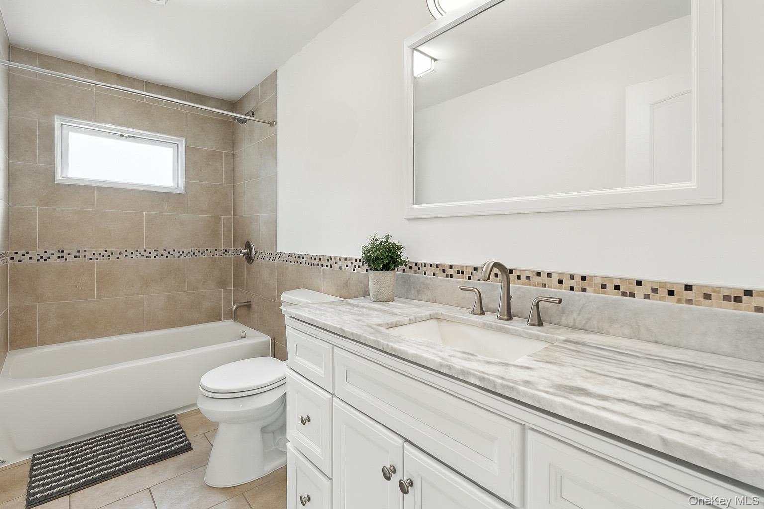 28 Ozark Street, Ronkonkoma, NY 11779