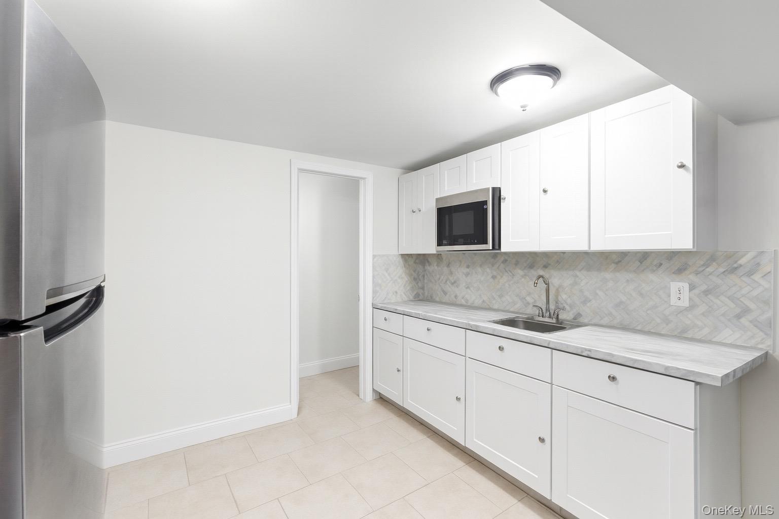 28 Ozark Street, Ronkonkoma, NY 11779