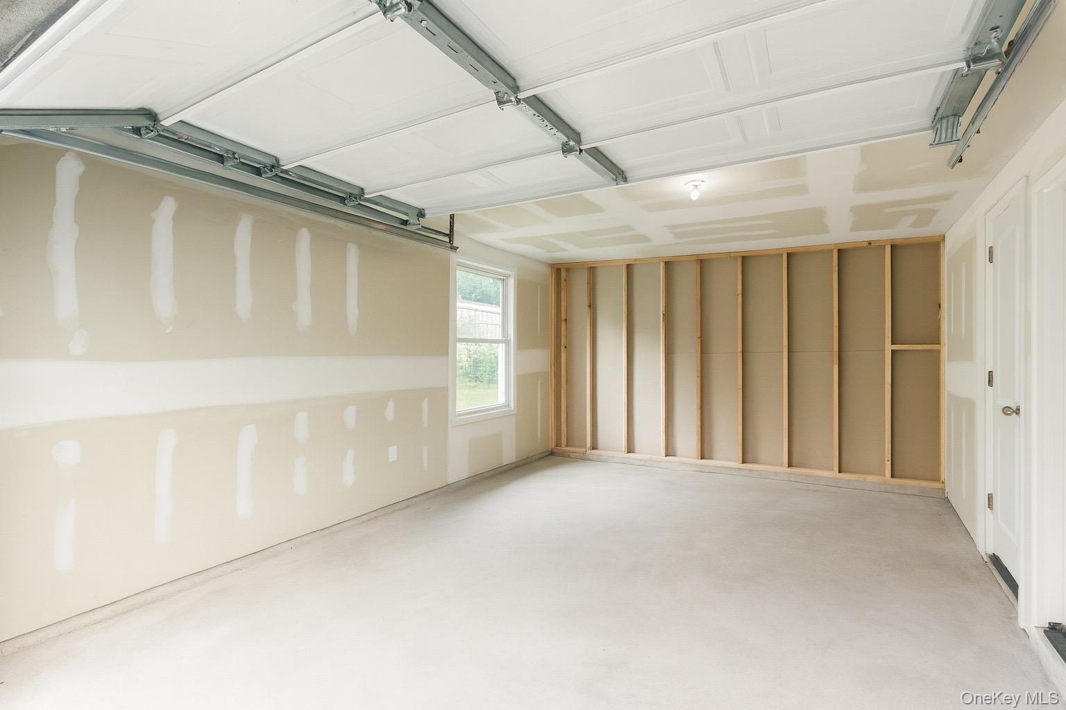 28 Ozark Street, Ronkonkoma, NY 11779