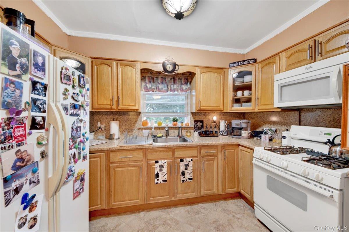 3226 Ampere Avenue, Bronx, NY 10465