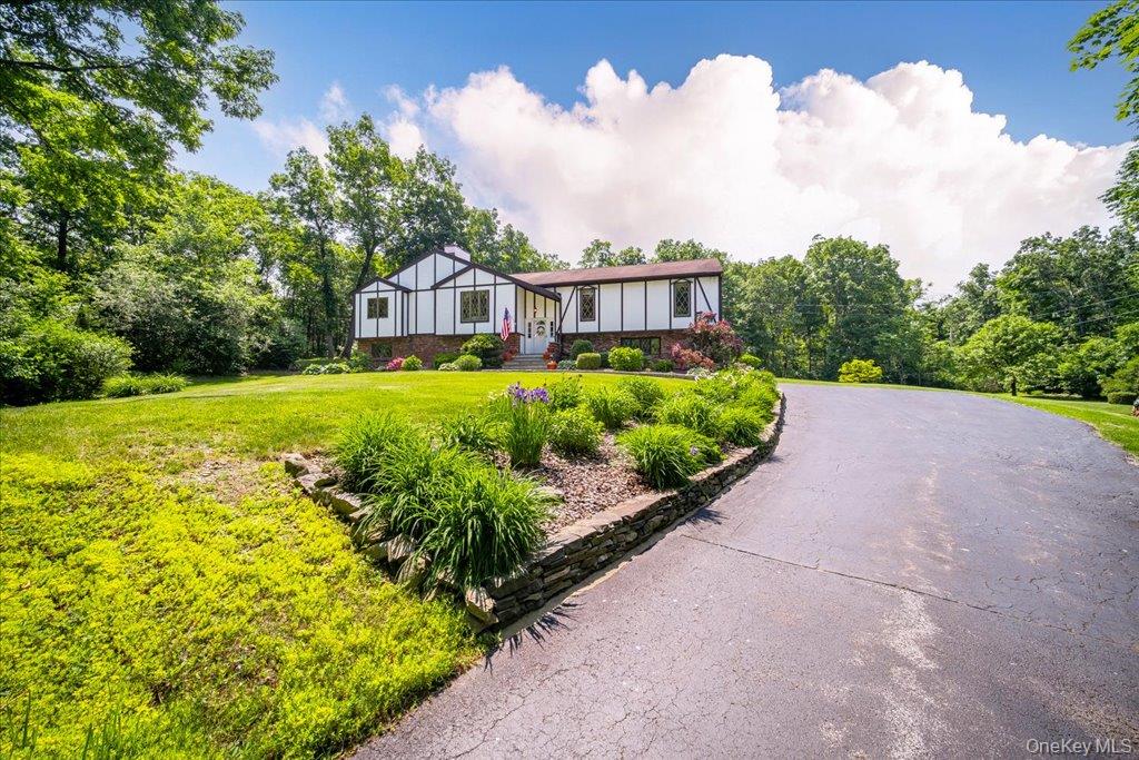 244 Rombout Road, Pleasant Valley, NY 12569