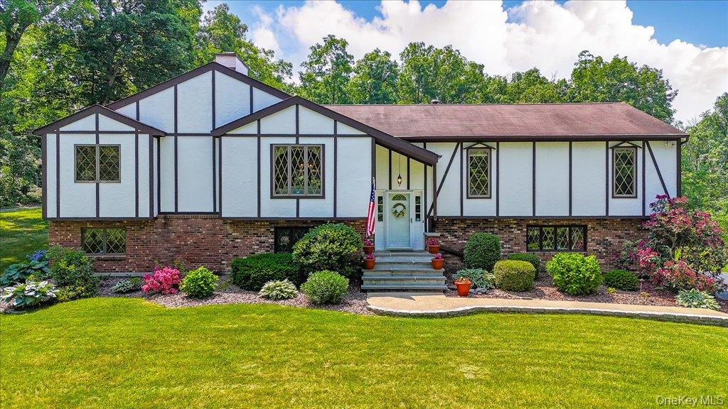 244 Rombout Road, Pleasant Valley, NY 12569