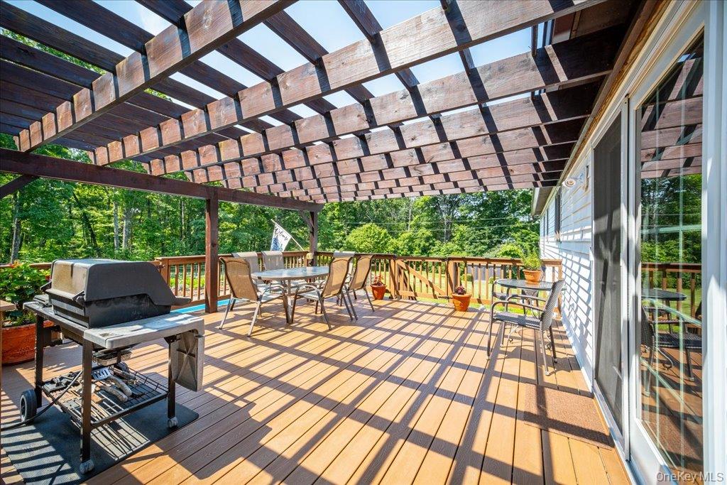 244 Rombout Road, Pleasant Valley, NY 12569