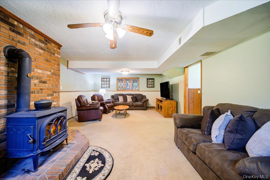 244 Rombout Road, Pleasant Valley, NY 12569