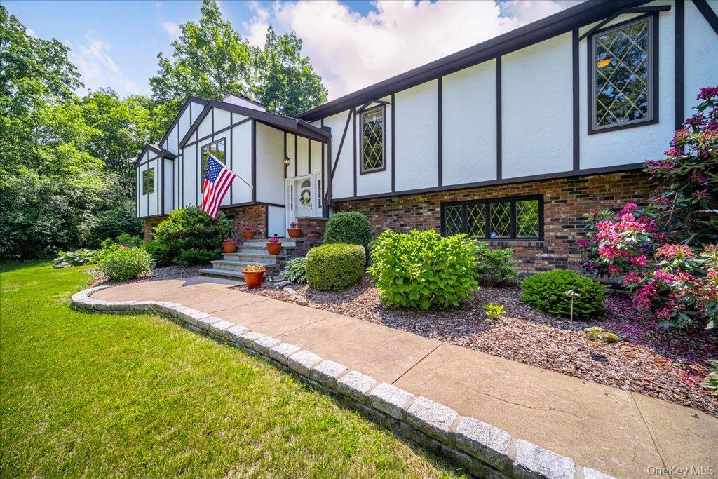 244 Rombout Road, Pleasant Valley, NY 12569