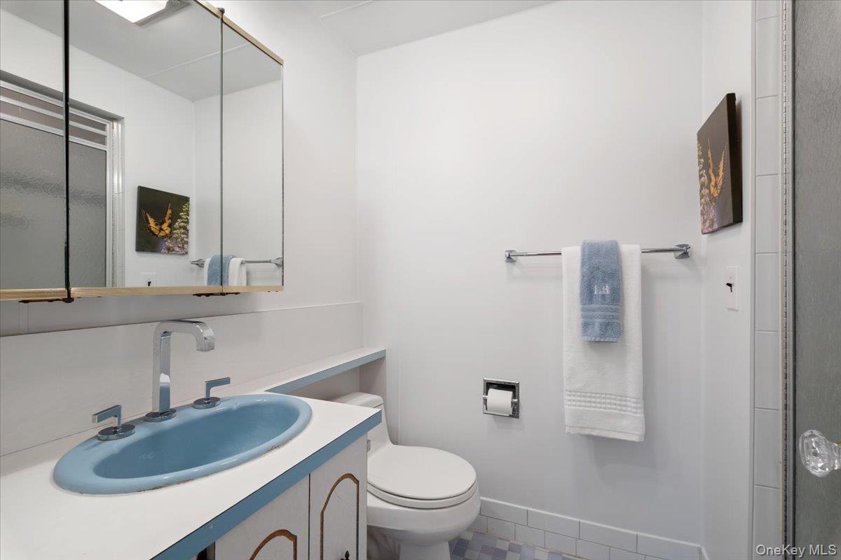 15 Shorthill Road, Ardsley, NY 10502