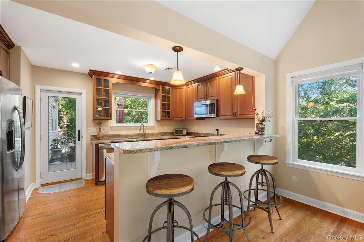 15 Shorthill Road, Ardsley, NY 10502