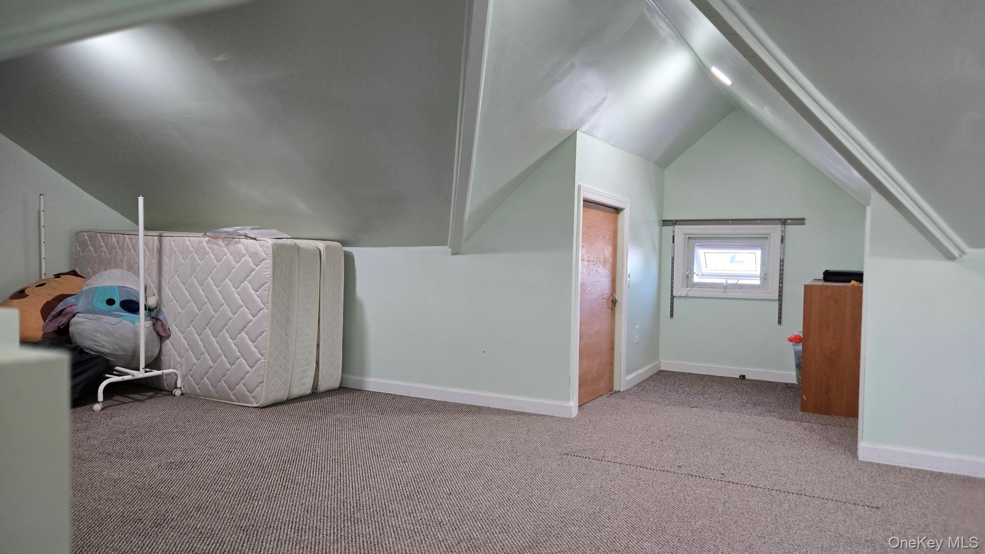 170 E Mineola Avenue, Valley Stream, NY 11580