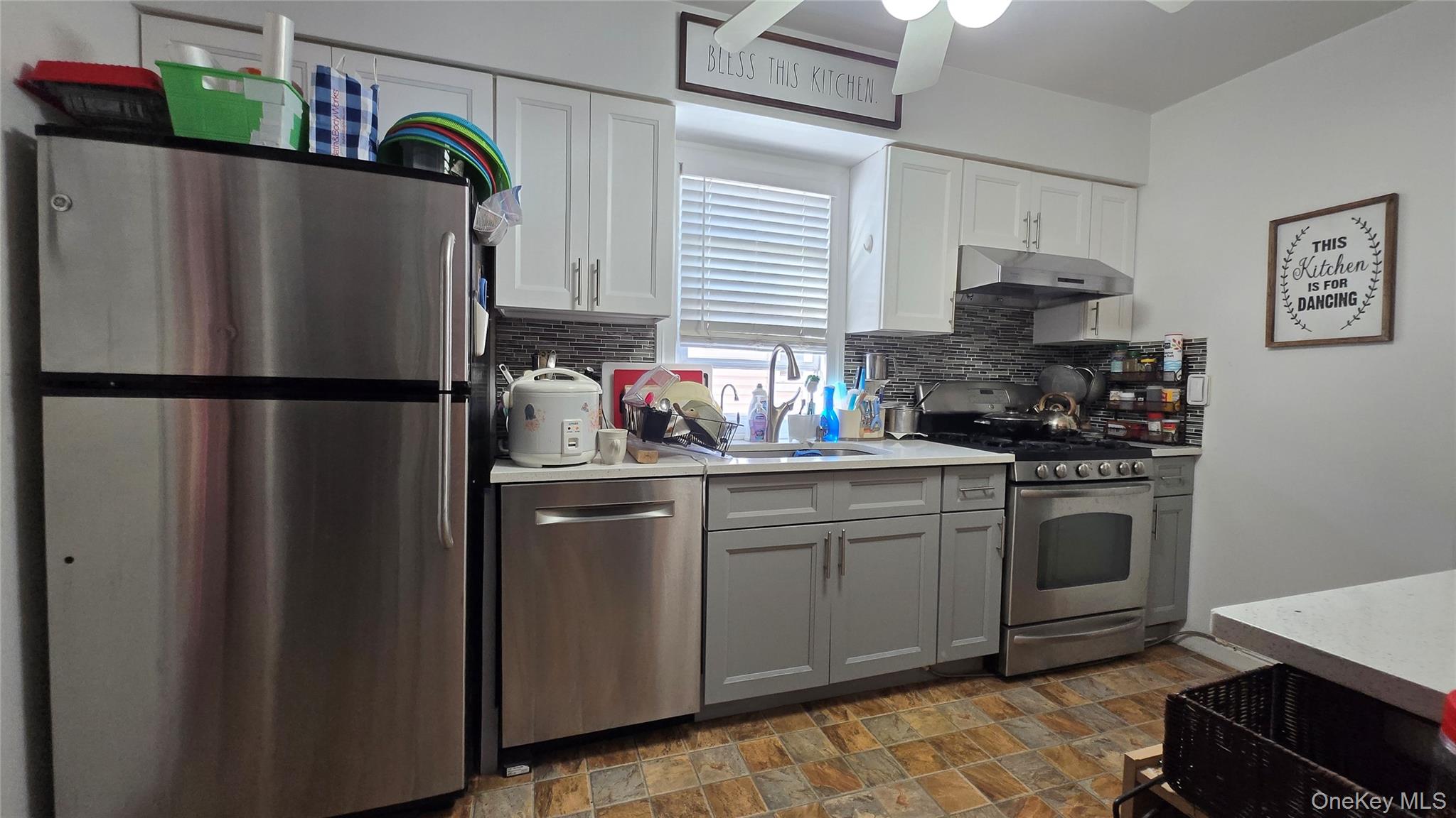 170 E Mineola Avenue, Valley Stream, NY 11580