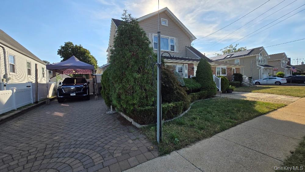 170 E Mineola Avenue, Valley Stream, NY 11580