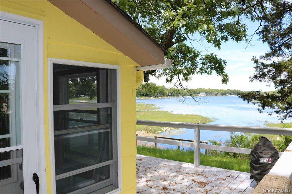 875 Fleetwood Road, Cutchogue, NY 11935