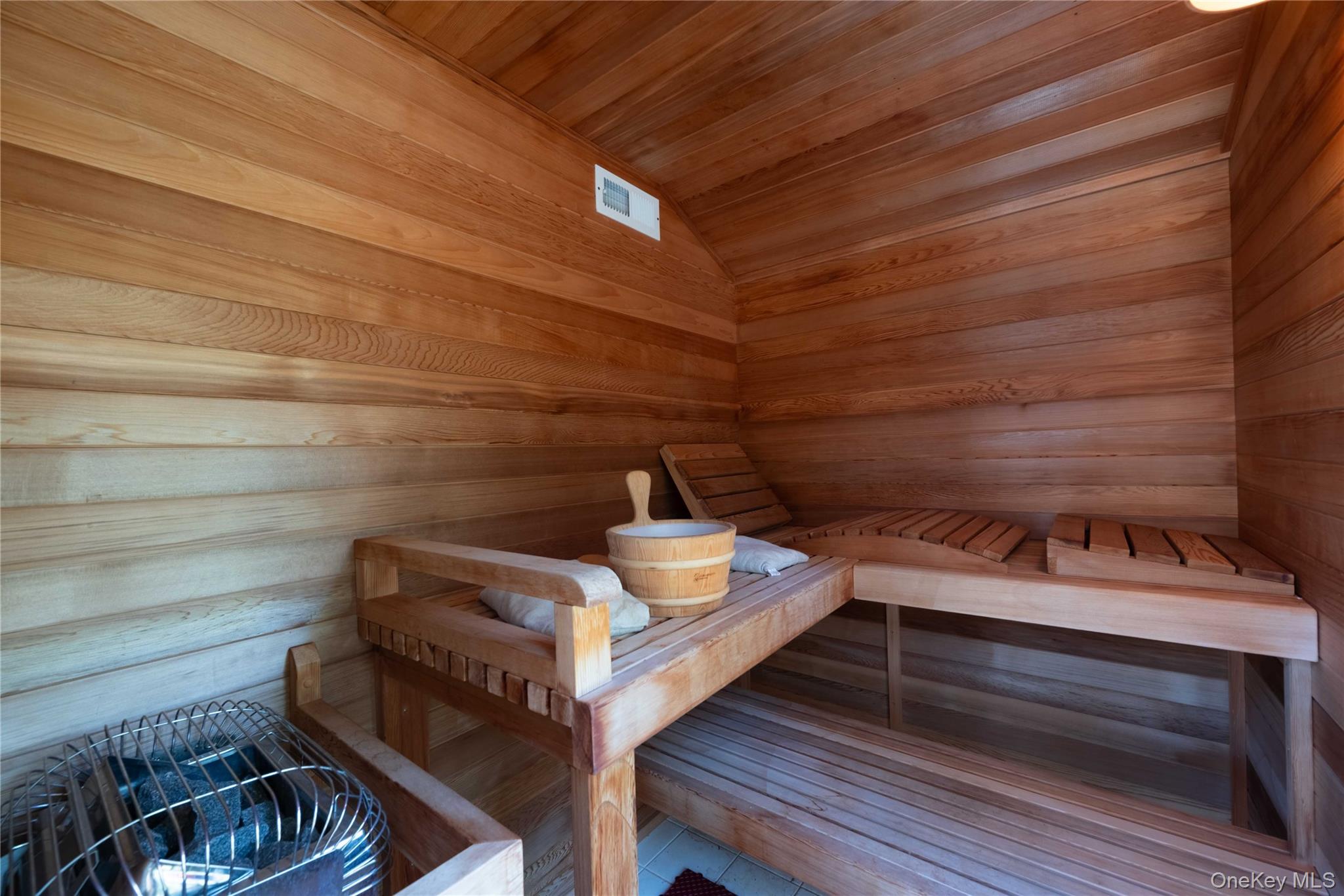 29 W Lake Road, Warwick, NY 10990