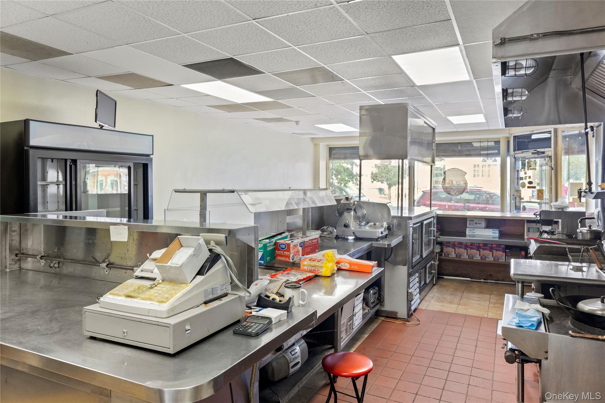 9-20 34th Avenue, Long Island City, NY 11106