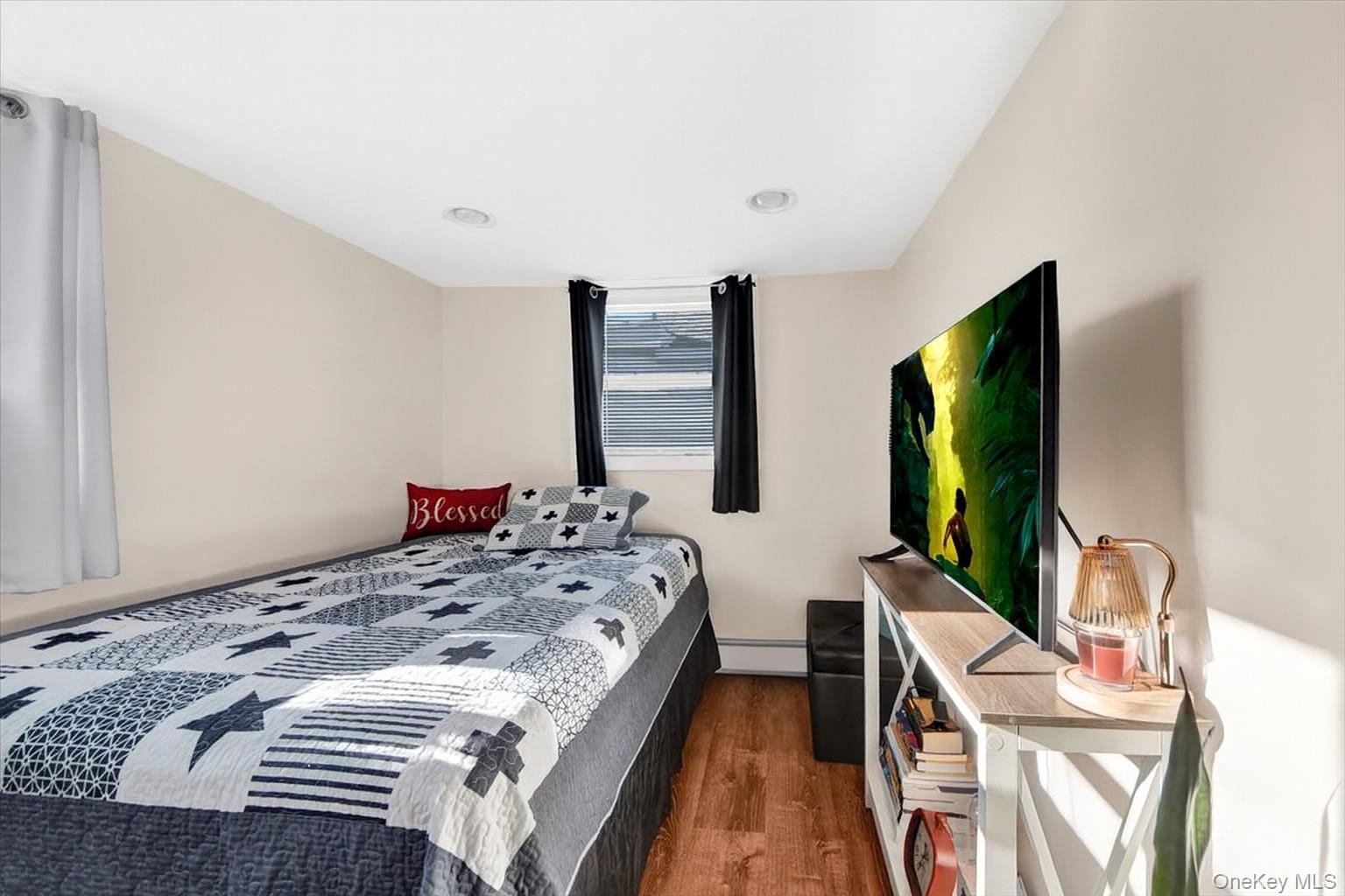 6 Edgewater Park # 6D, Bronx, NY 10465