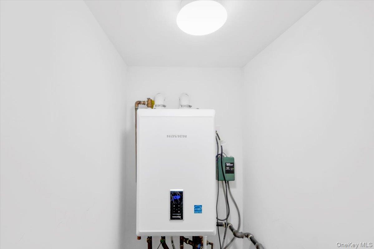 6 Edgewater Park # 6D, Bronx, NY 10465