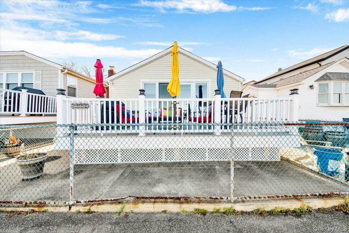 6 Edgewater Park # 6D, Bronx, NY 10465