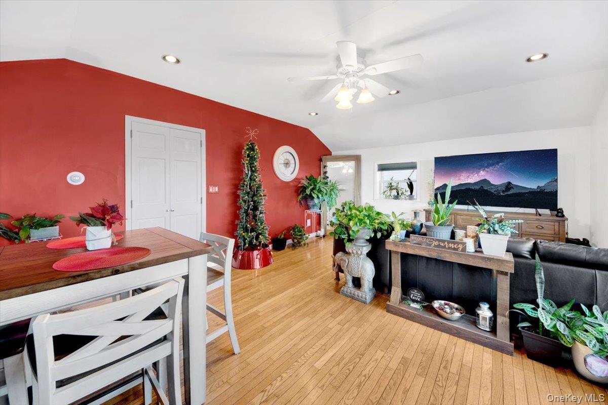 6 Edgewater Park # 6D, Bronx, NY 10465