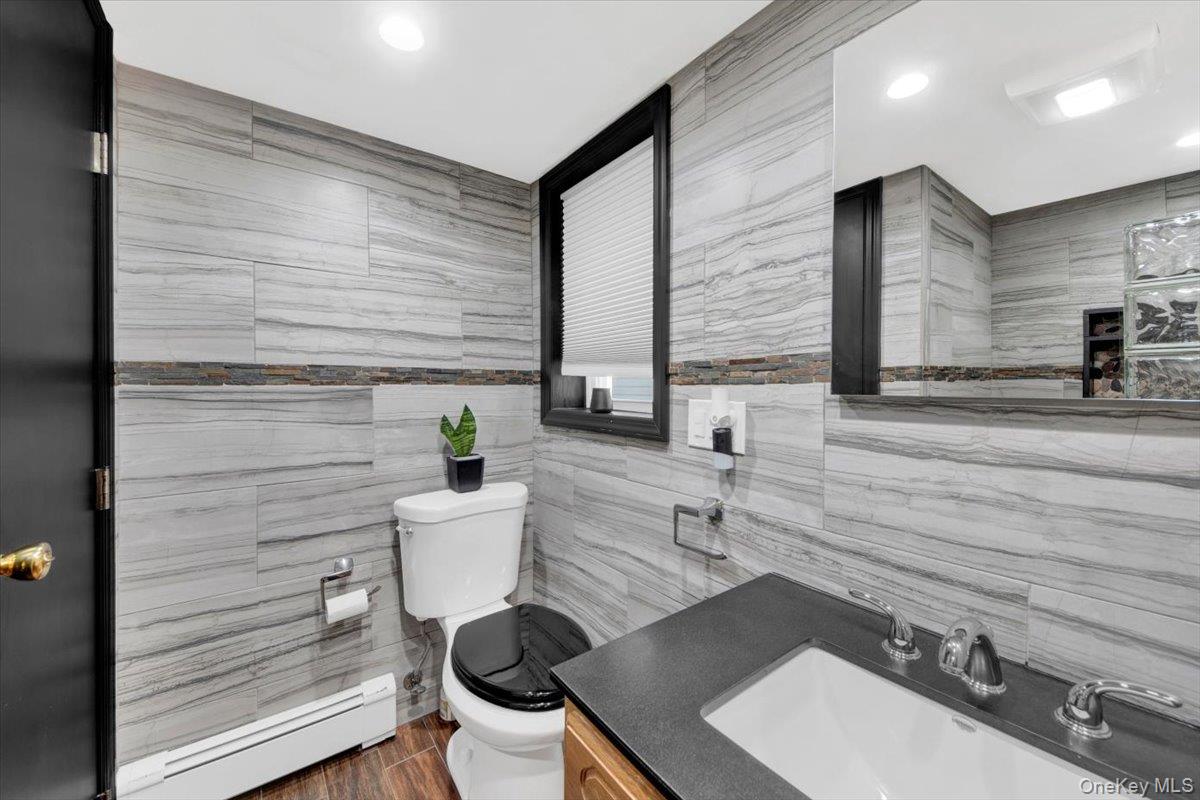 6 Edgewater Park # 6D, Bronx, NY 10465