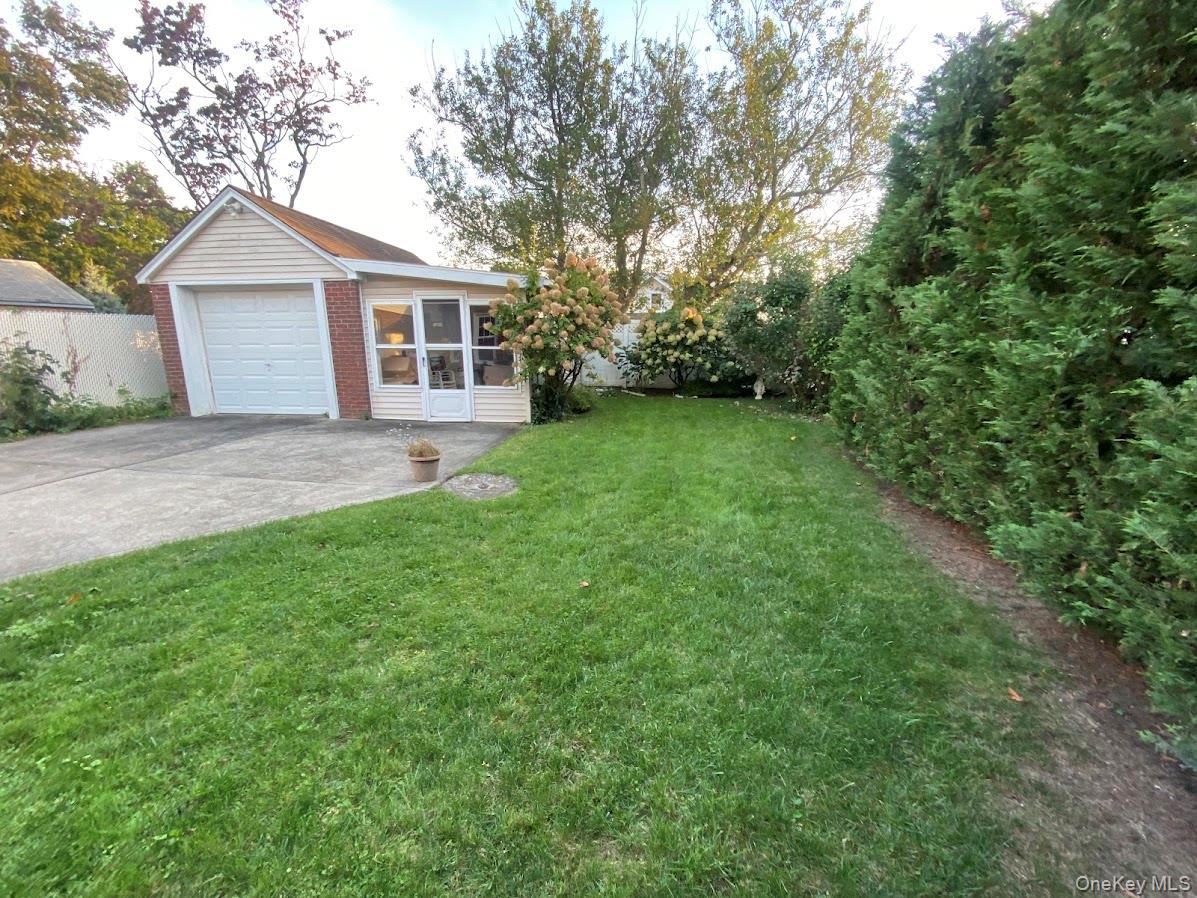 10 Purdy Court, Rockville Centre, NY 11570