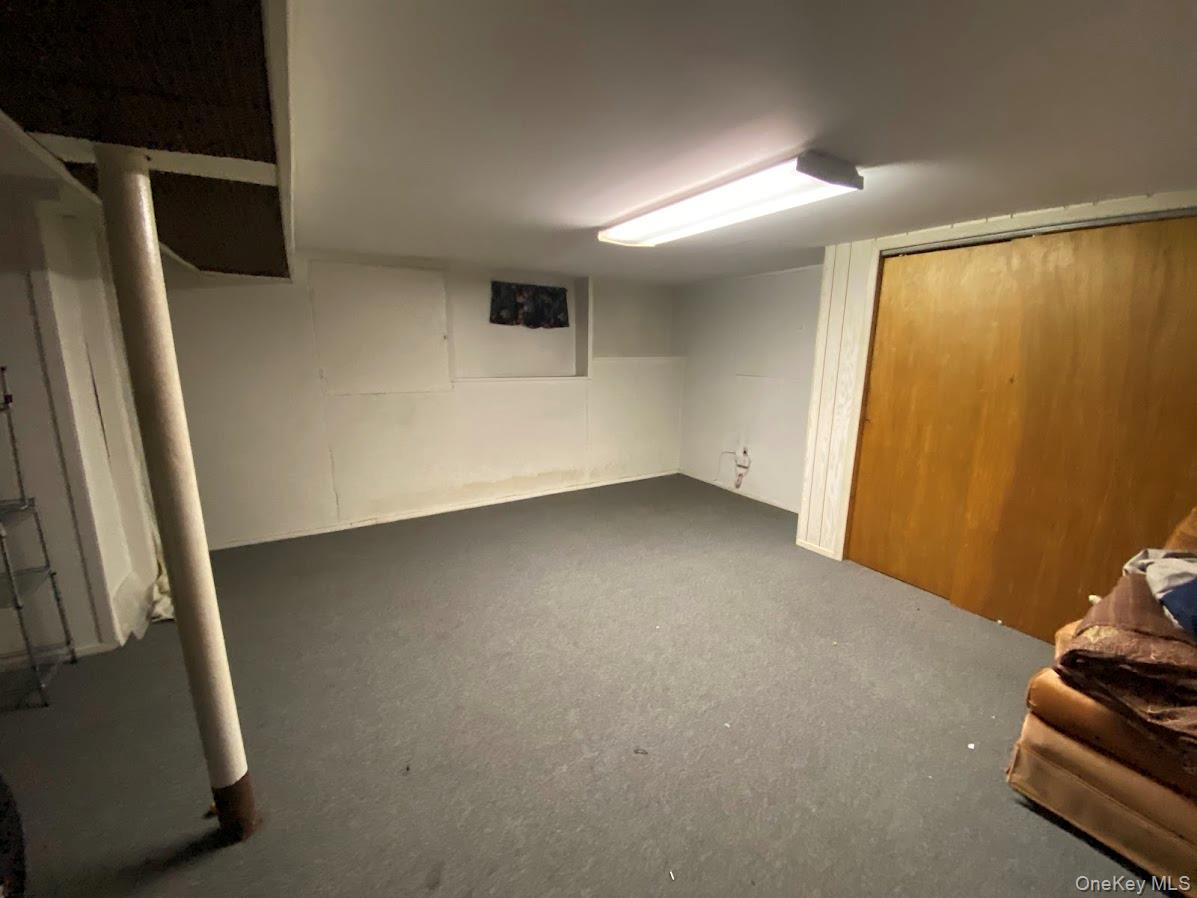 10 Purdy Court, Rockville Centre, NY 11570