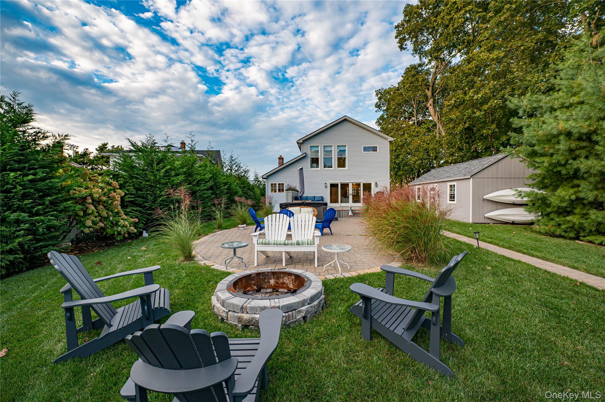 190 Academy Street, Bayport, NY 11705