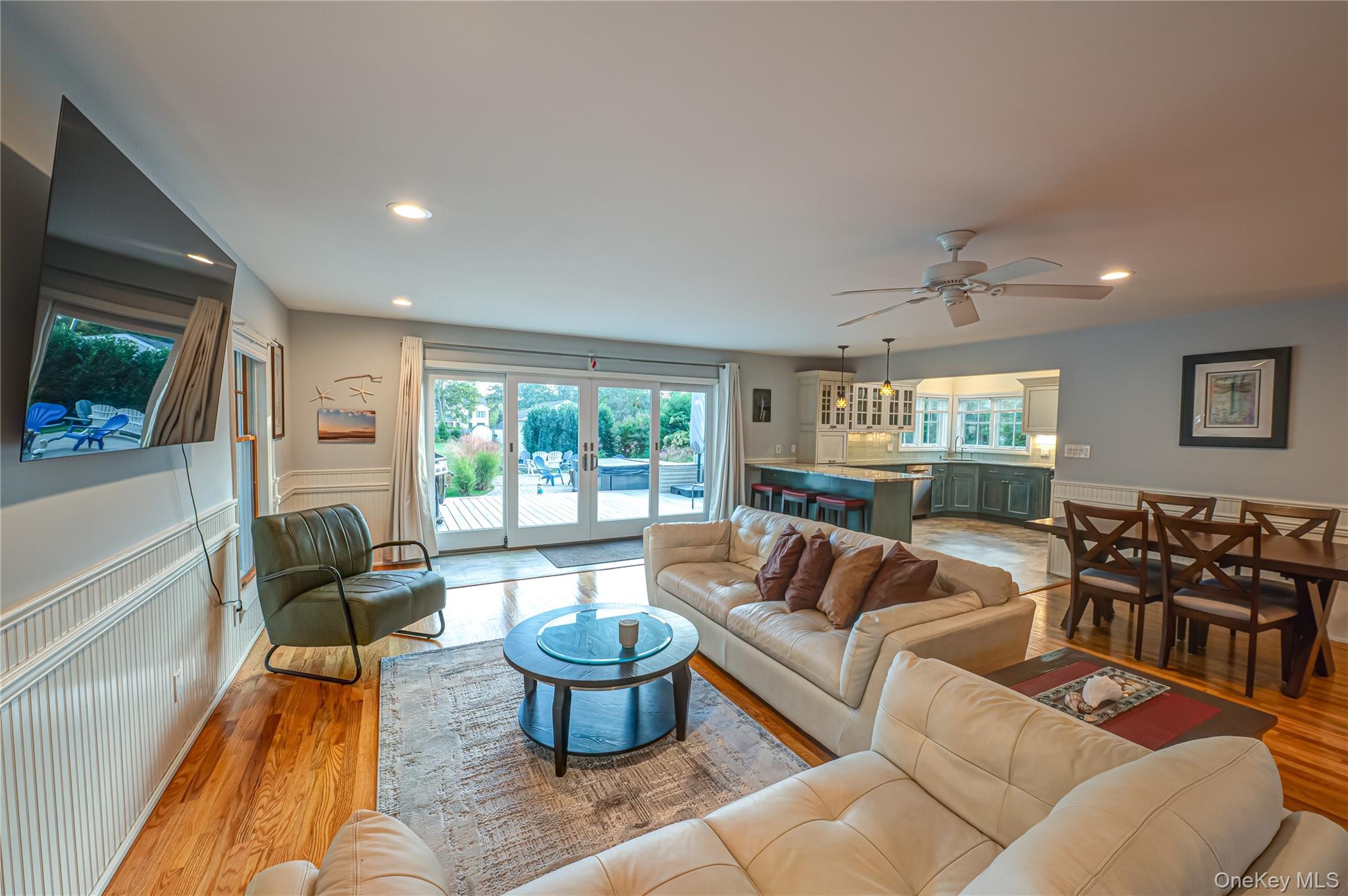 190 Academy Street, Bayport, NY 11705