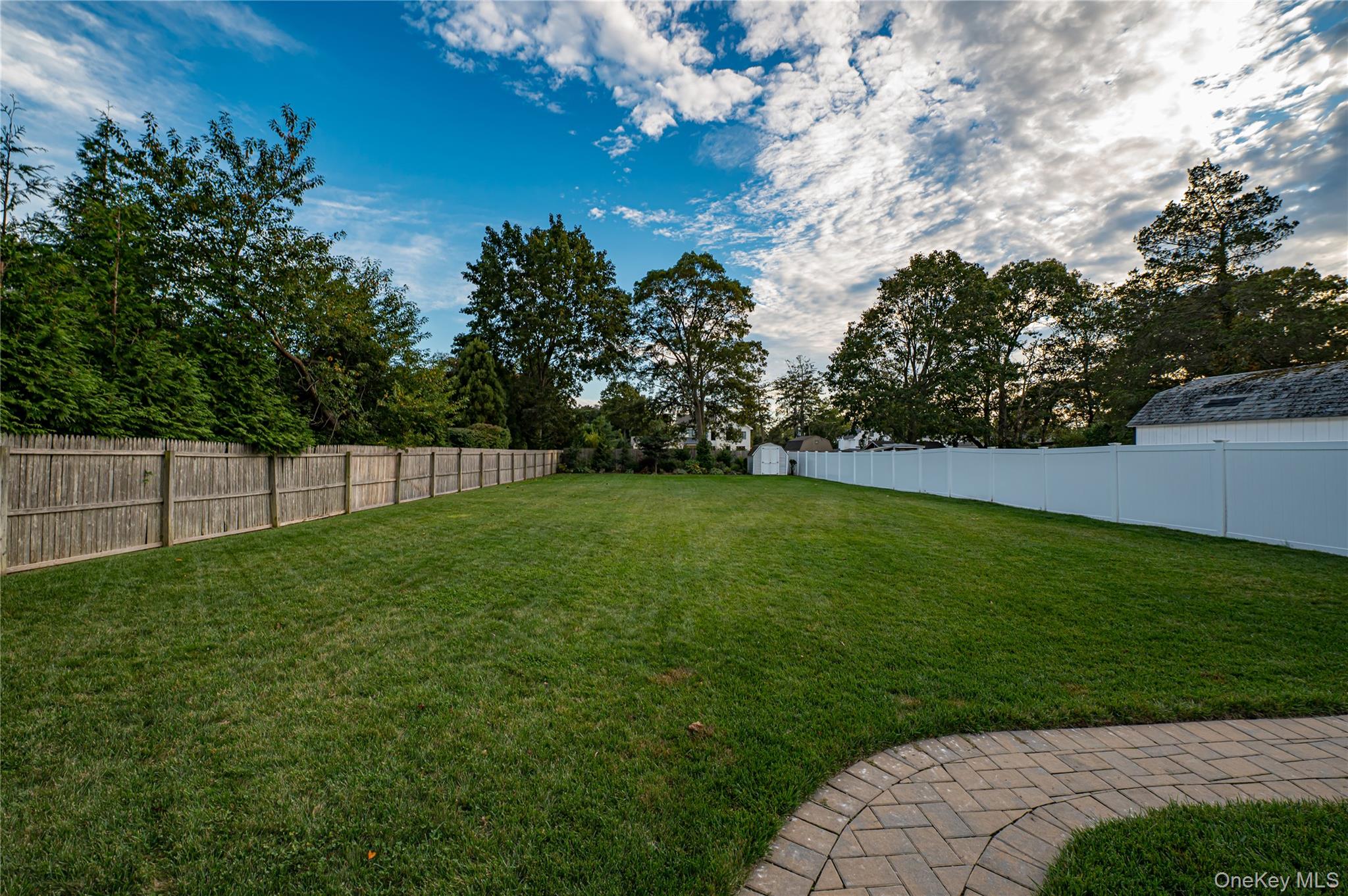 190 Academy Street, Bayport, NY 11705