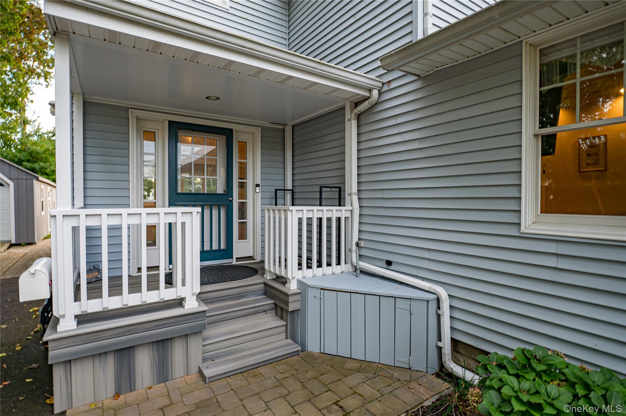 190 Academy Street, Bayport, NY 11705