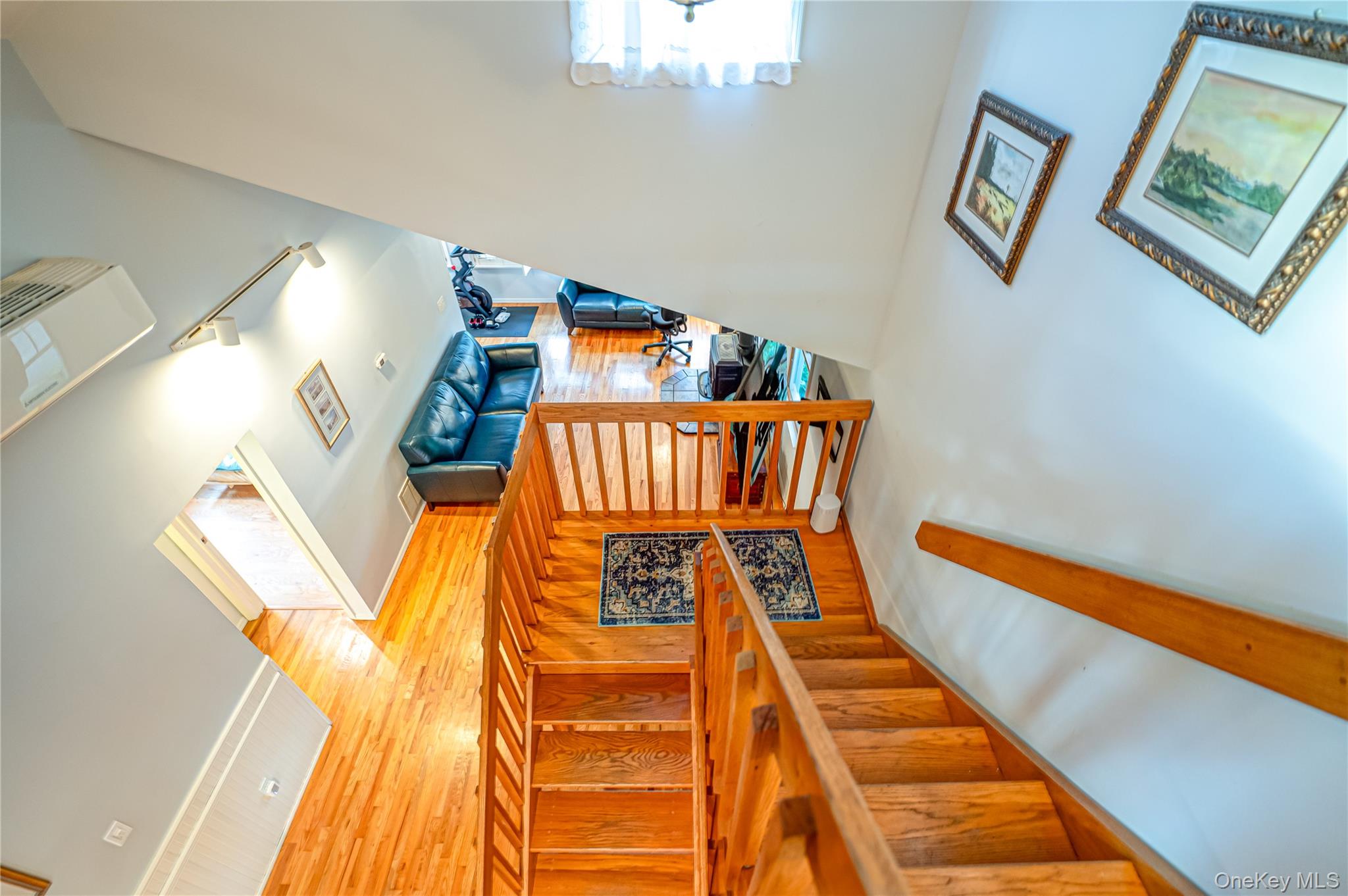 190 Academy Street, Bayport, NY 11705