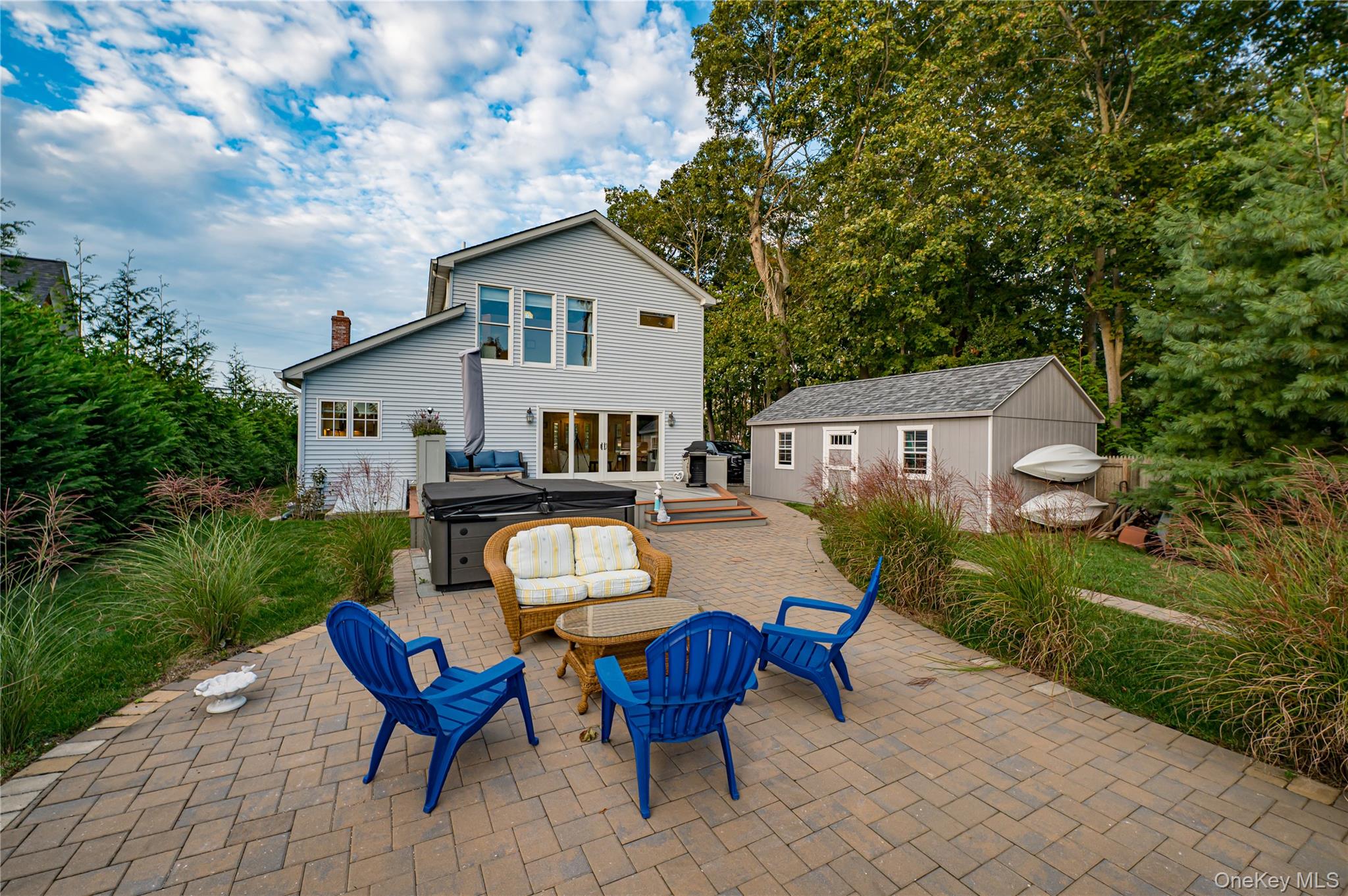 190 Academy Street, Bayport, NY 11705