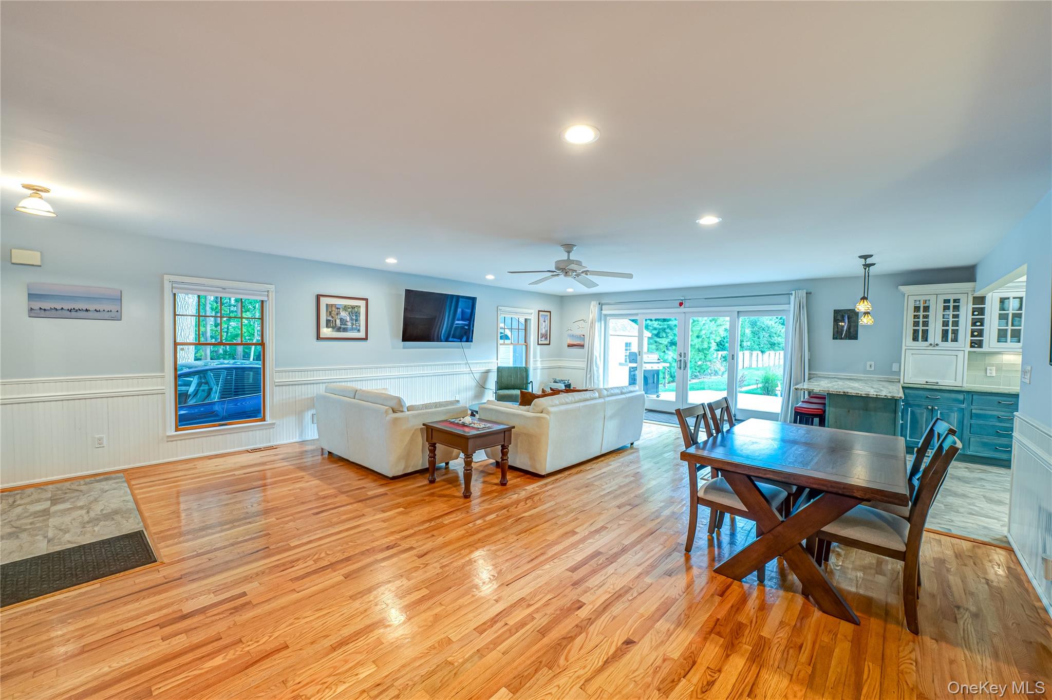 190 Academy Street, Bayport, NY 11705