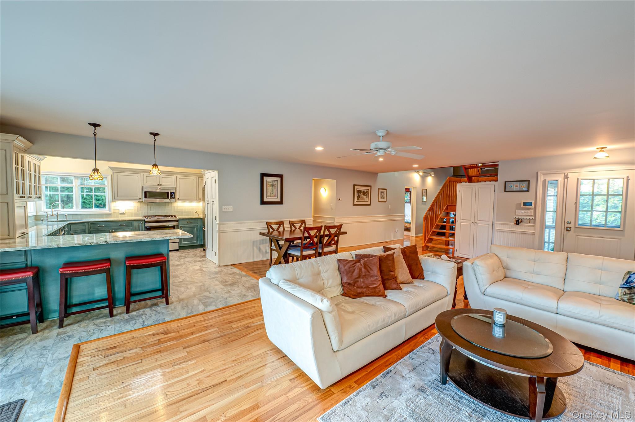 190 Academy Street, Bayport, NY 11705