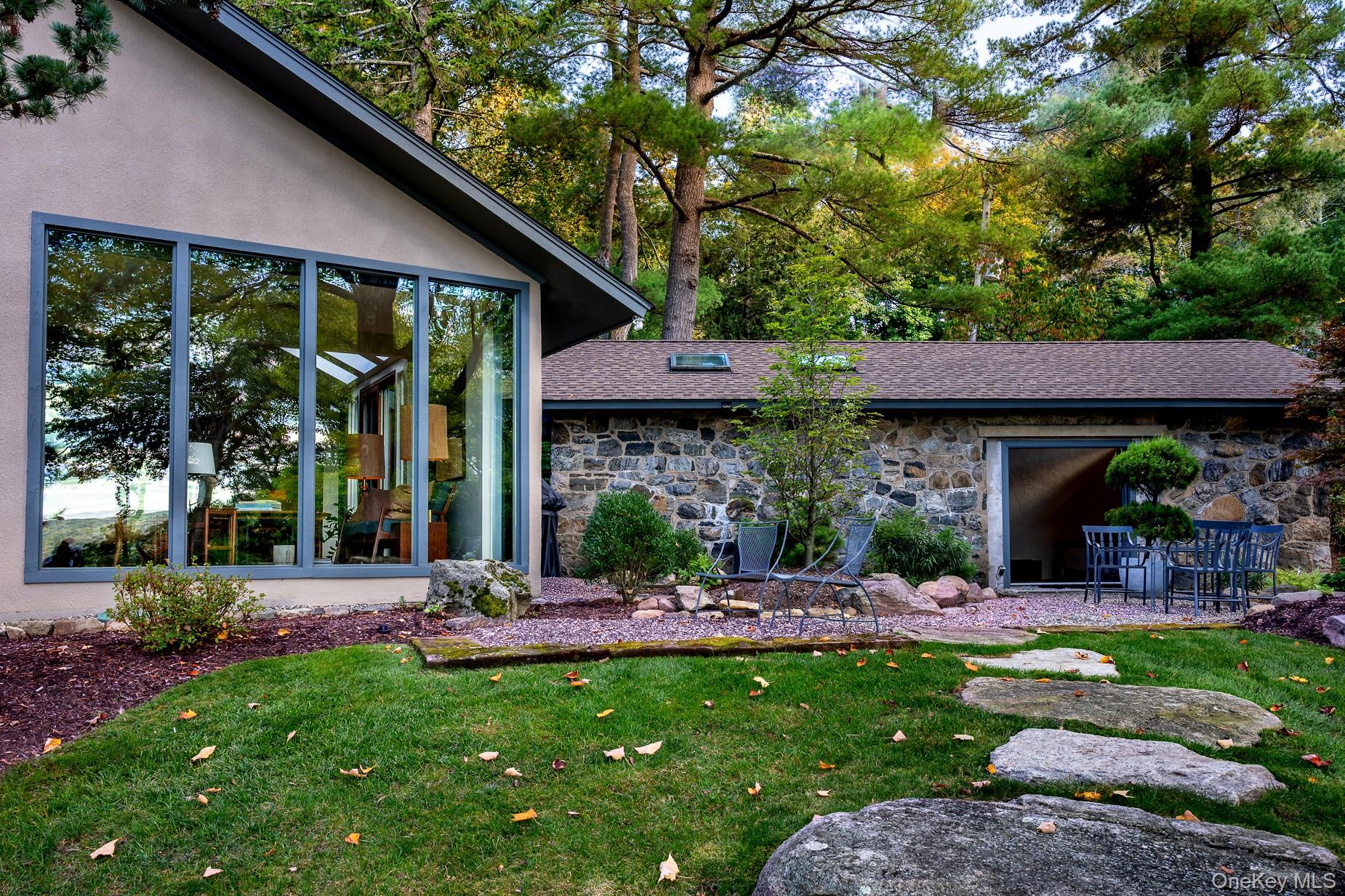 62 Circuit Road, Tuxedo Park, NY 10987