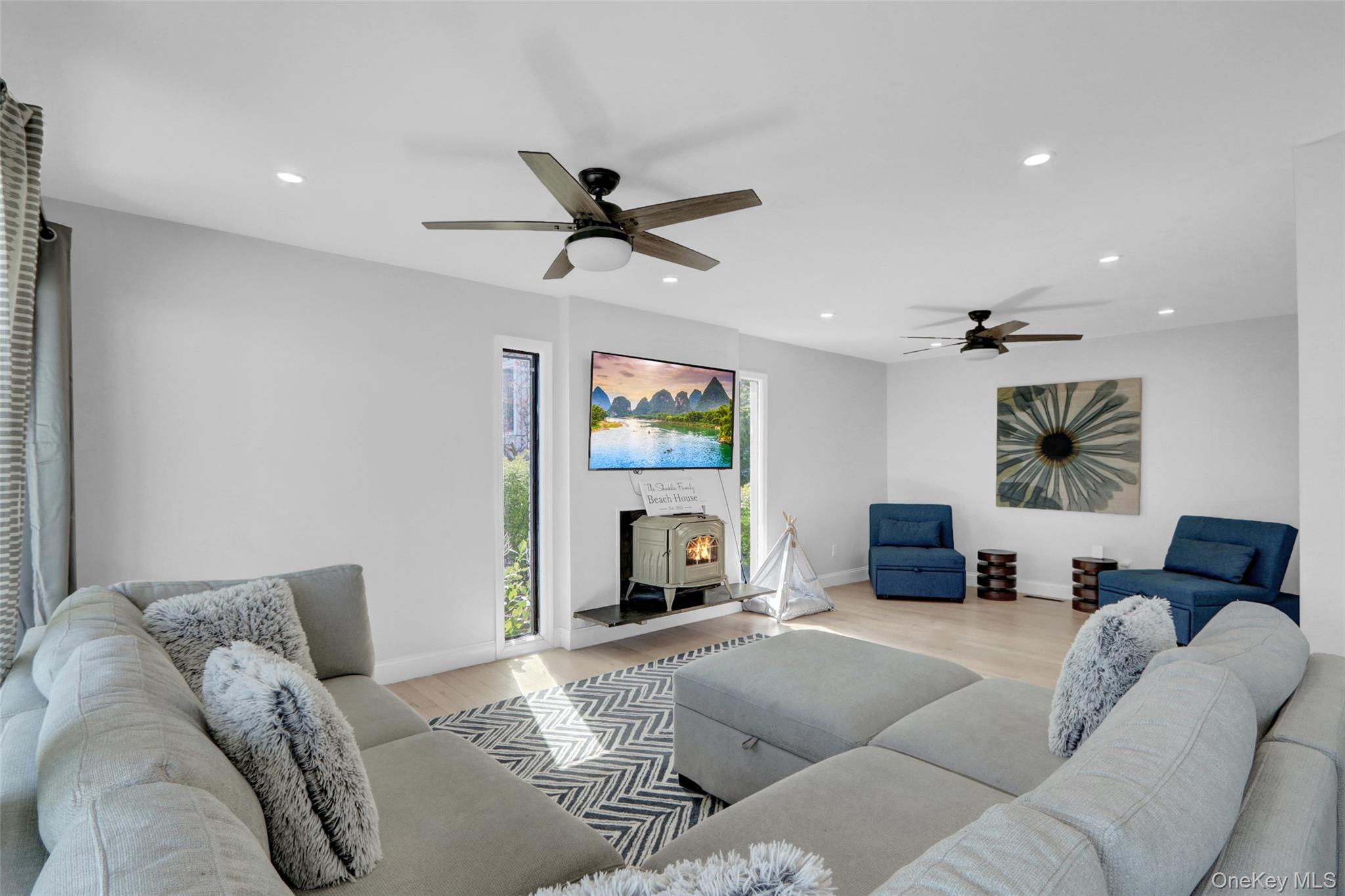 25 Wildwood Road, Rocky Point, NY 11778