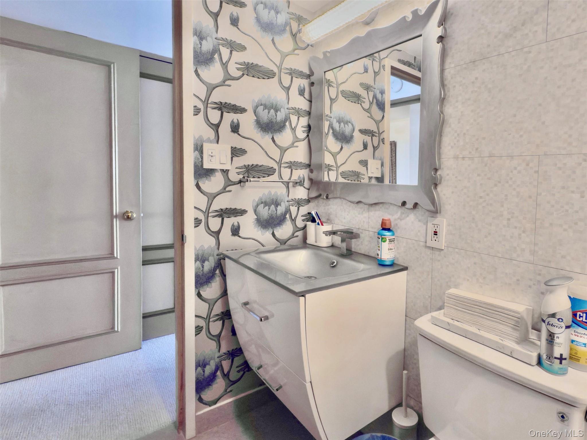 166 E 63 Street # 10C, New York (Manhattan), NY 10065