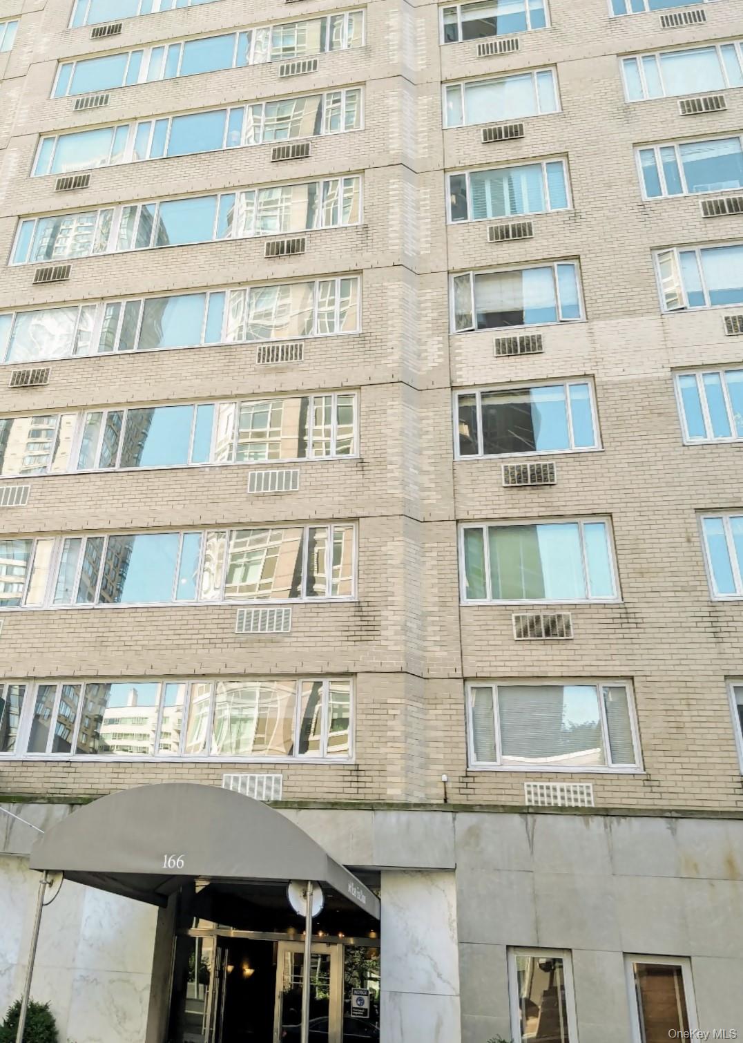 166 E 63 Street # 10C, New York (Manhattan), NY 10065