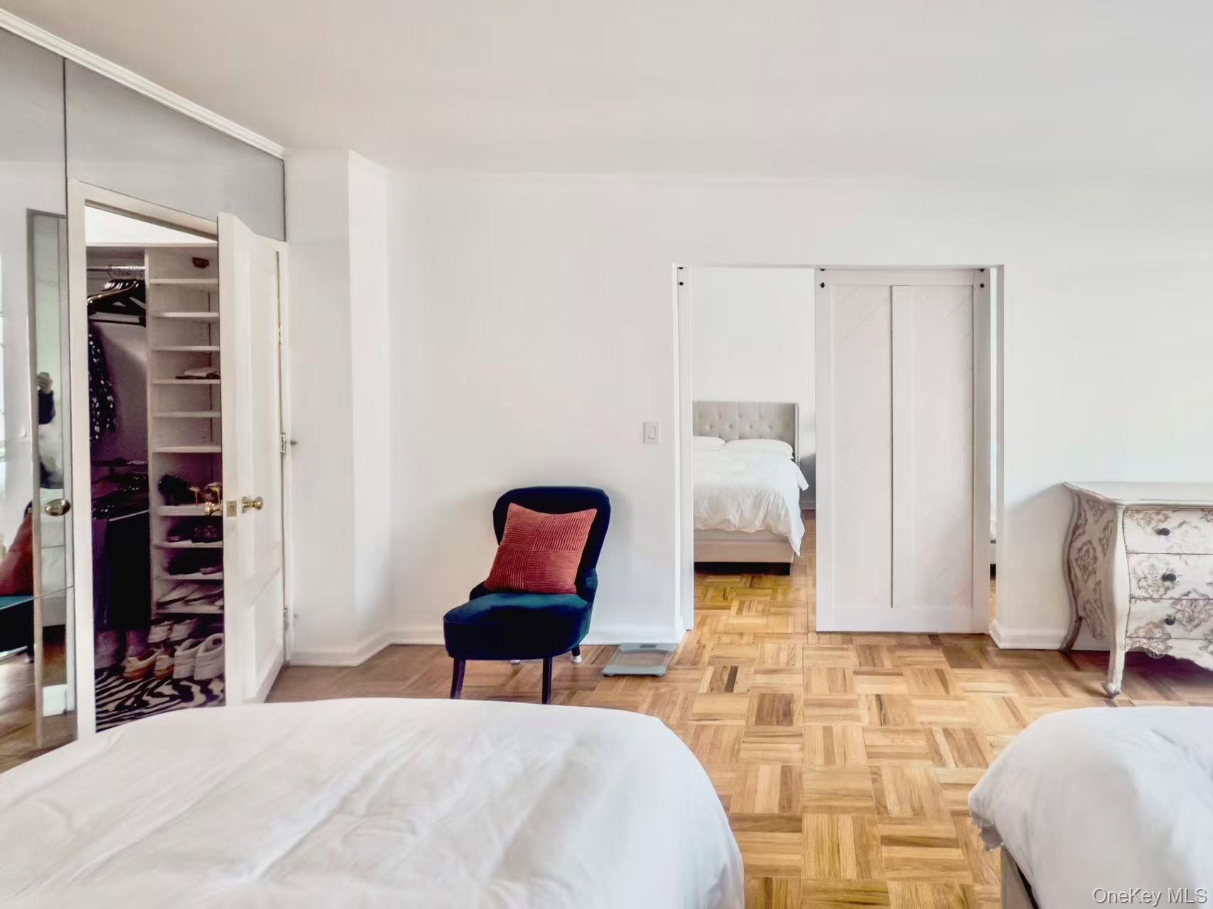 166 E 63 Street # 10C, New York (Manhattan), NY 10065