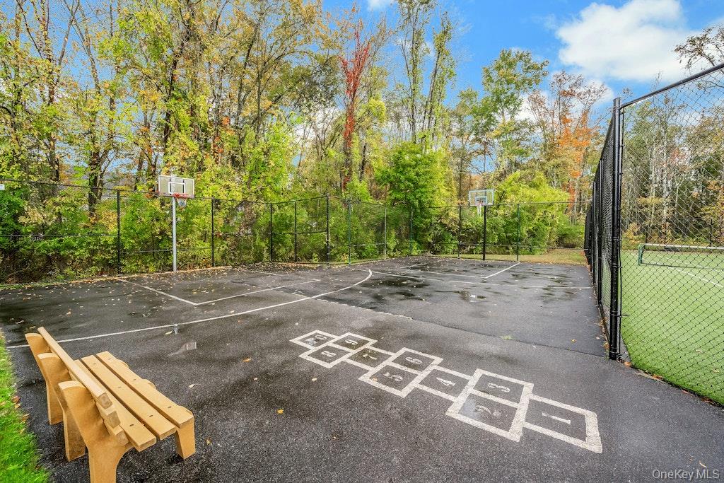 2102 Martingale Drive, Carmel, NY 10512