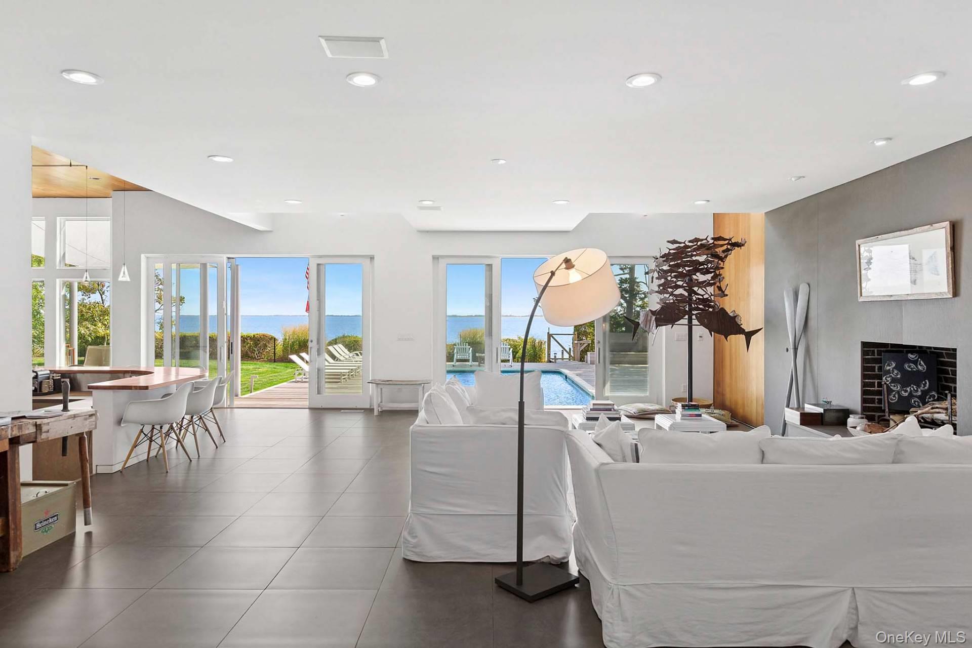 8 Russell Lane, Hampton Bays, NY 11946